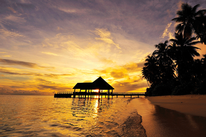 Sonnenuntergang im Robinson Maldives